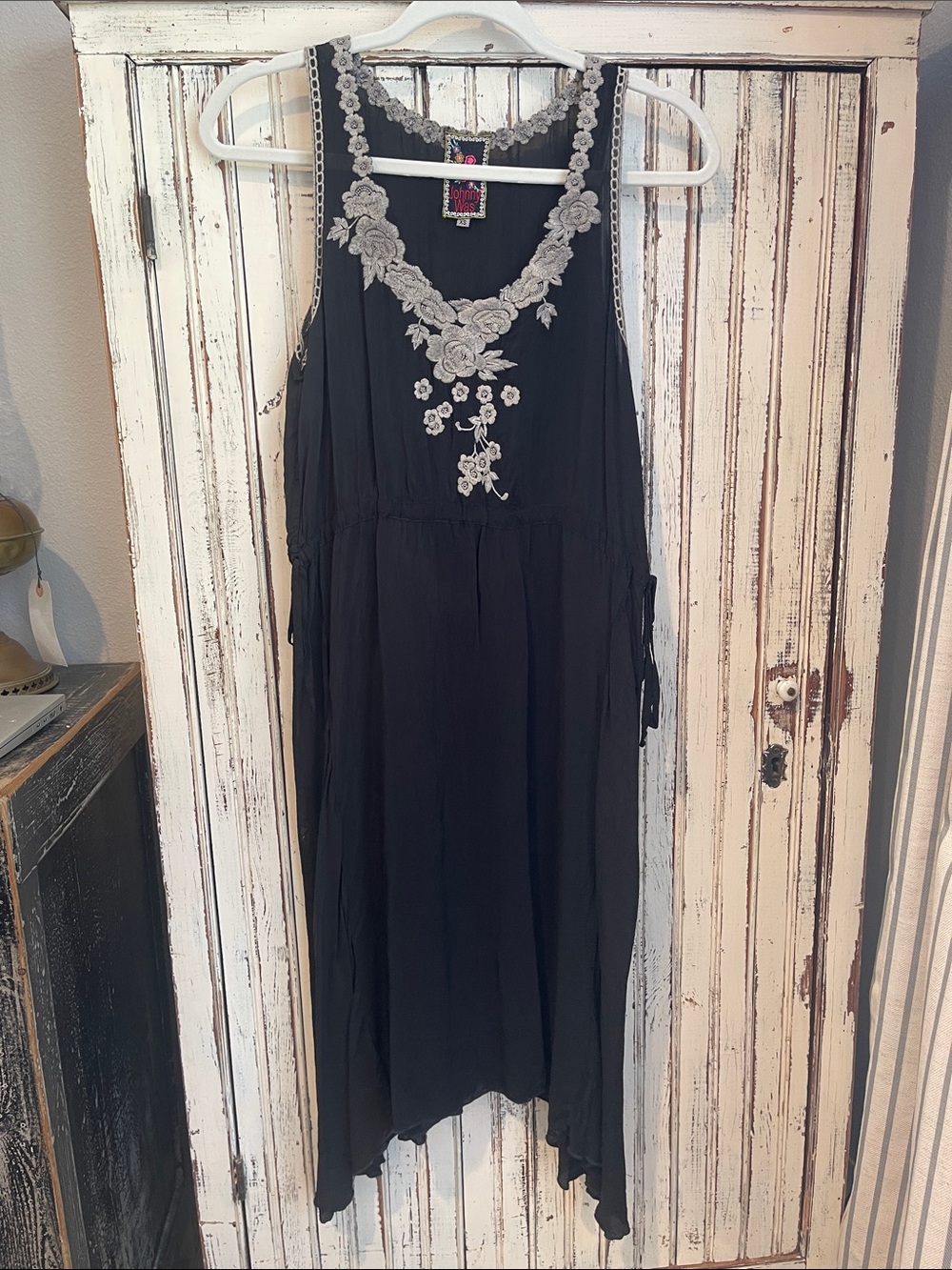Johnny Was Black Sleeveless Embroidered Dress with Adjustable Waist